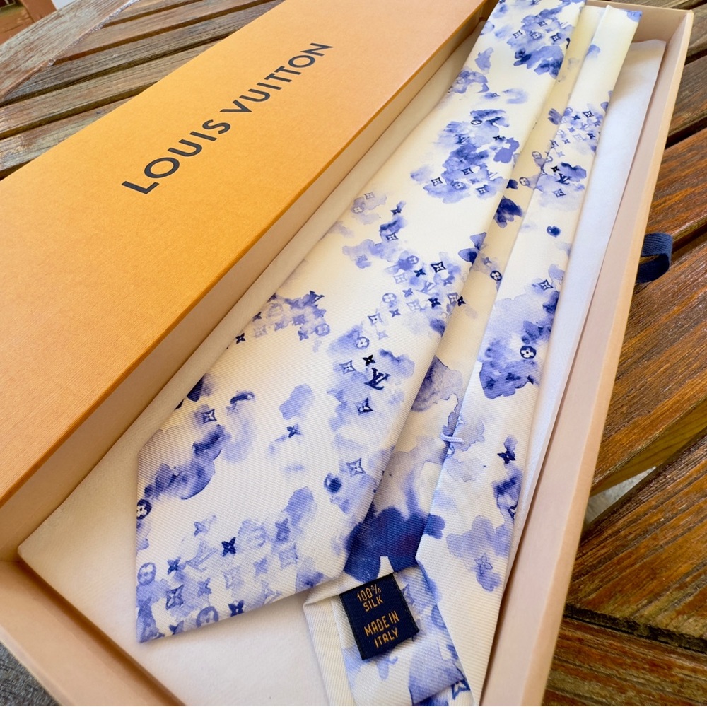 🔥ULTRA RARE🎁LV SUMMER 26’🎁MONOGRAM ICON WATERCOLOR INK 🆕💯LOUIS VUITTON ✨TIE🔥